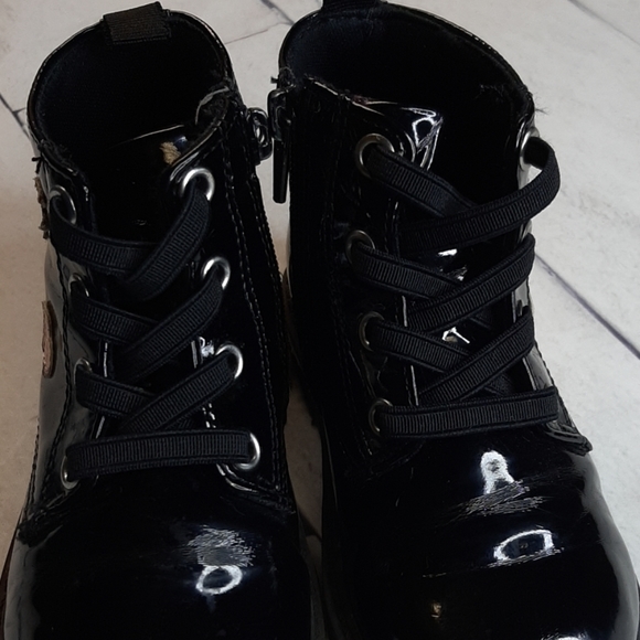 Harper Canyon Black Patent Boots - Picture 4 of 8